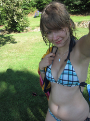 : Alisa Aus Karlsruhe zeigt ihren geilen Nacktbilder 