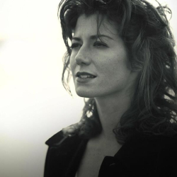 : Amy Grant - Behind The Eyes (25th Anniversary Expanded Edition) (2022)