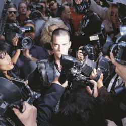 : Robbie Williams - Life Thru A Lens (25th Anniversary) (1997,2022)