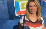 : Blondes Teen fickt Ticketverkäufer für das Deutschlandspiel
